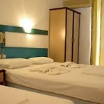 Zeybek Hotel 2*