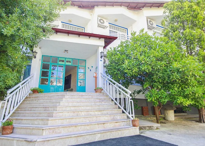 Zeybek Hotel 2*