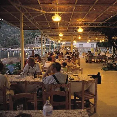 Zeybek Hotell Turunç
